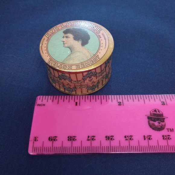 Vintage EYE-LASH-INE Tin Cute - Picture 5 of 5